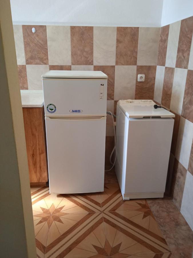 Стаи За Гости Нептун Tsarevo Exterior photo
