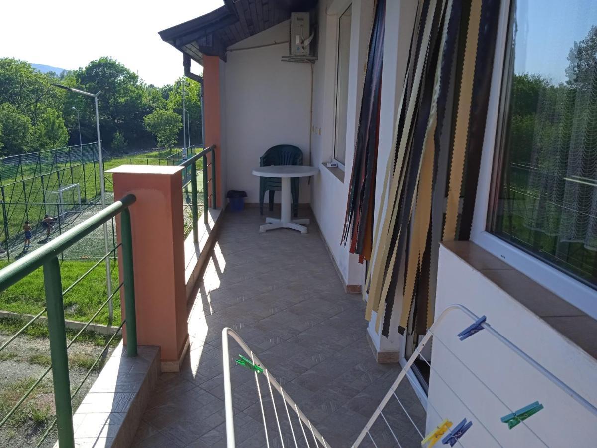 Стаи За Гости Нептун Tsarevo Exterior photo